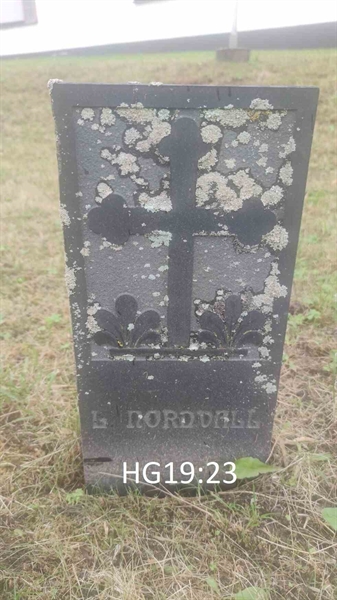 Grave number: HG 19    23