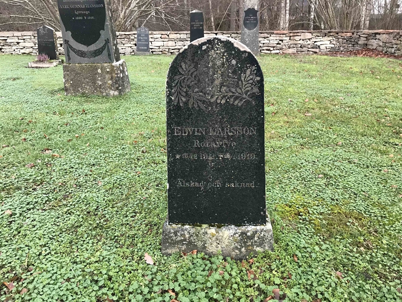 Grave number: L C    38