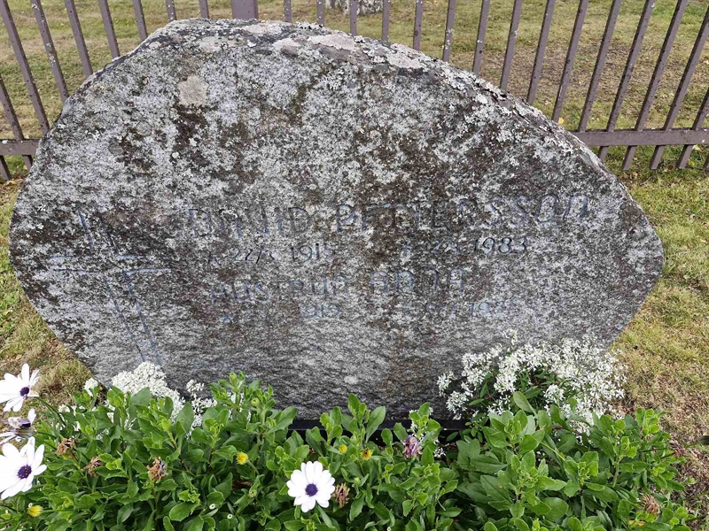 Grave number: AK D  5062-5064