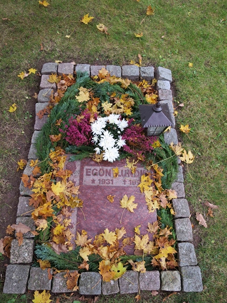 Grave number: HNB II    45