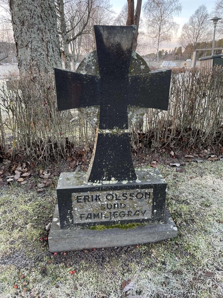 Grave number: 3 H    76-78