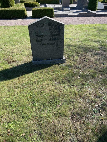 Grave number: VK III    30