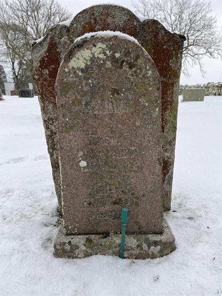 Gravnummer: EN B   100, 101