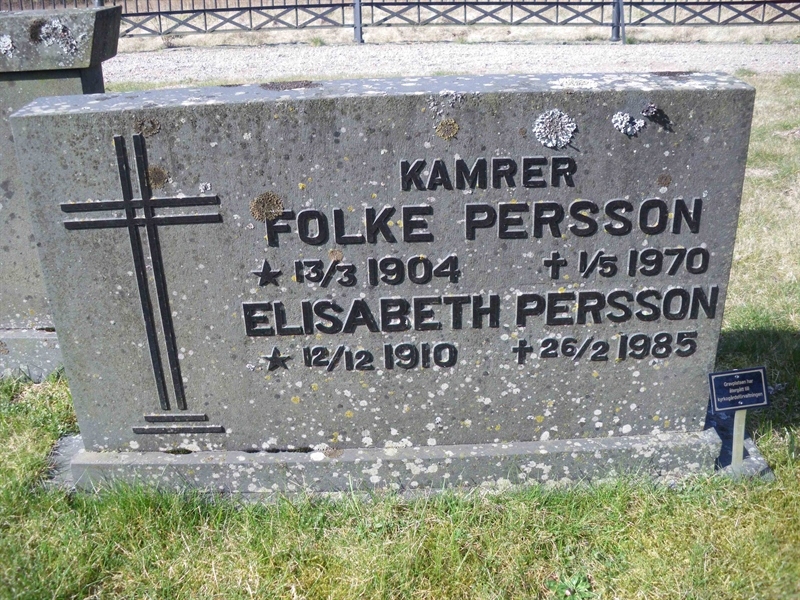 Grave number: INK E    39, 40