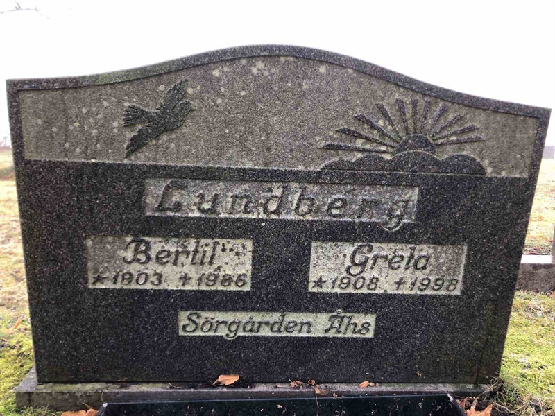 Grave number: FÄ J    34, 35