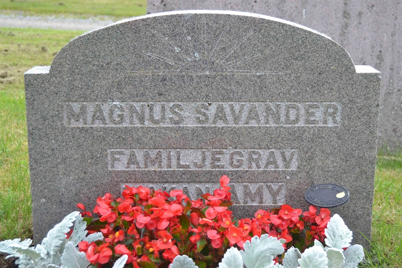 Grave number: 1 K   764