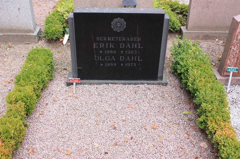 Grave number: Ö U07    30