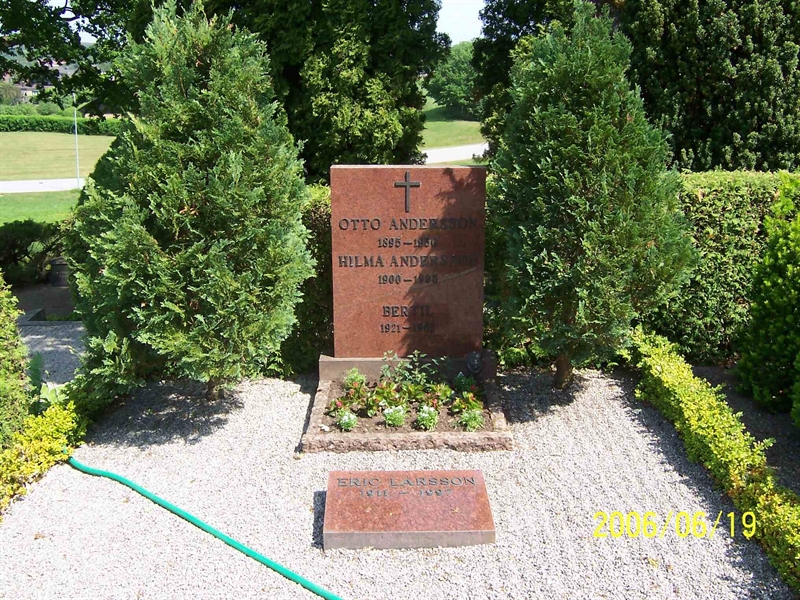 Grave number: 1 1 C    24