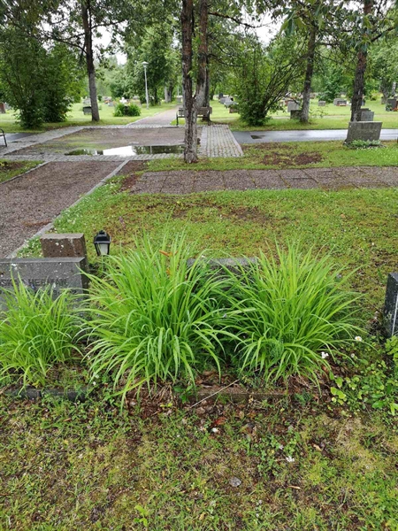 Grave number: NK 10    31