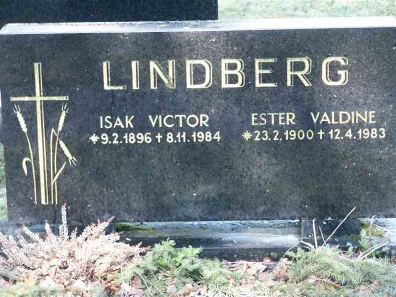 Grave number: 1 GA 06    562-564