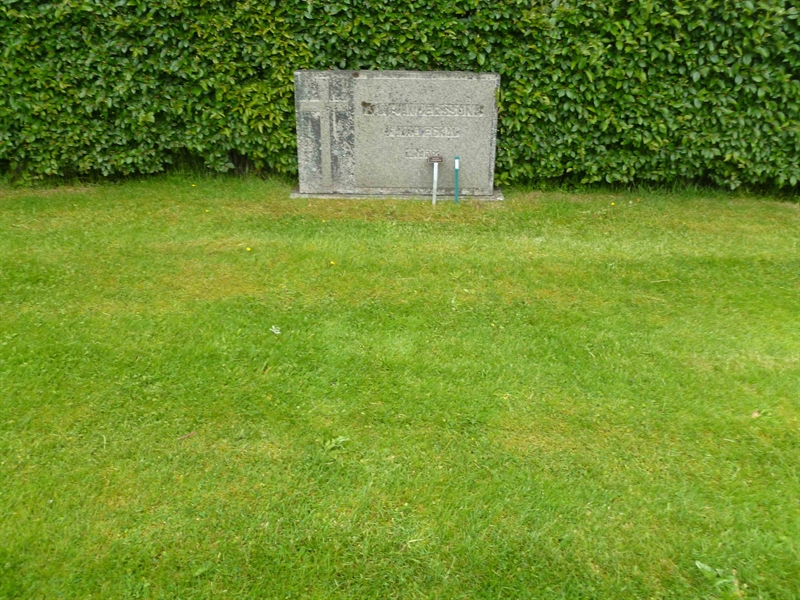 Grave number: ROG B  411, 412