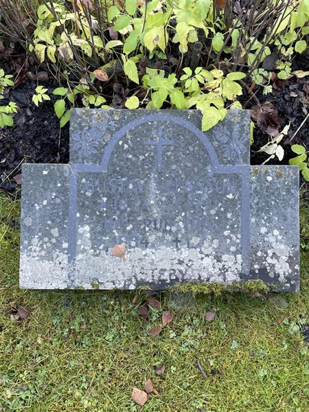 Hautatunnus: 3 01 06    44-45A