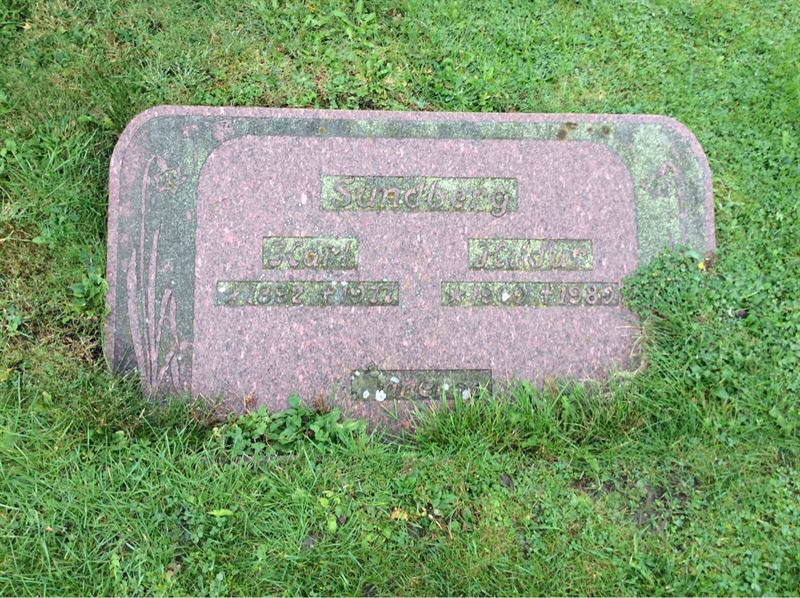 Grave number: KN 01   170, 171