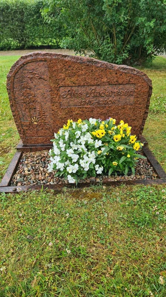 Hautatunnus: M N 19 21-22
