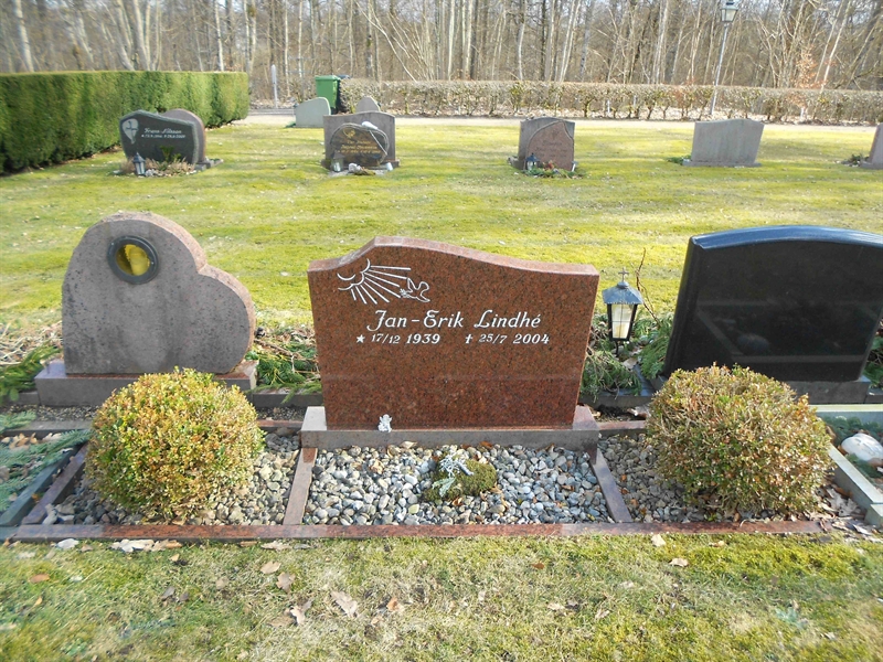 Grave number: NÅ N4    36, 37