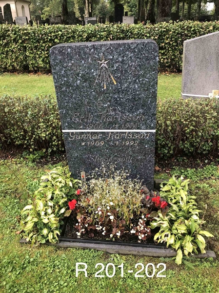 Grave number: AK R   201, 202