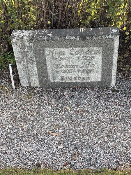 Grave number: 4 N ND   202