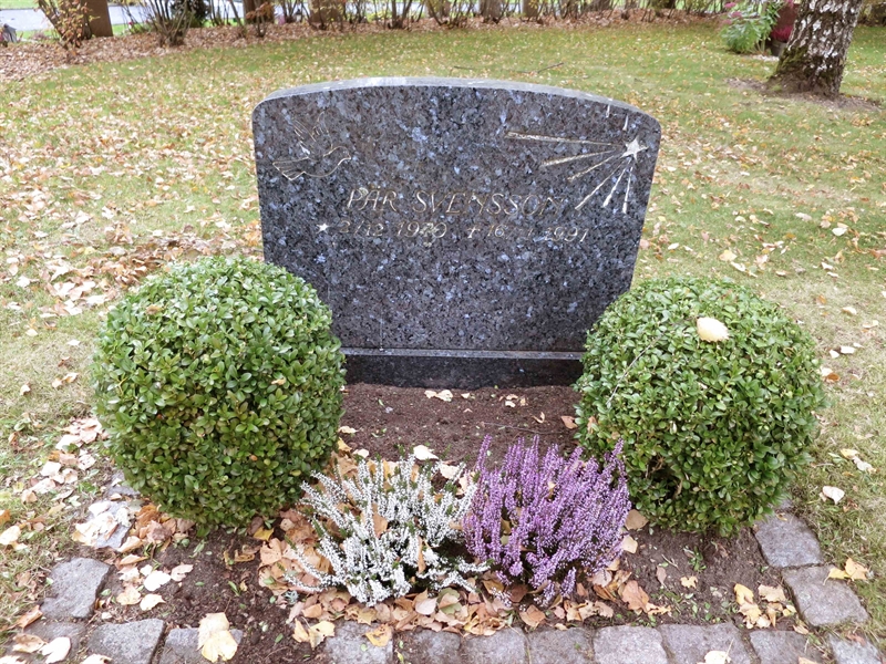 Grave number: HNB I    25
