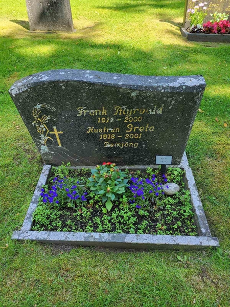 Grave number: Jä 06   111-112