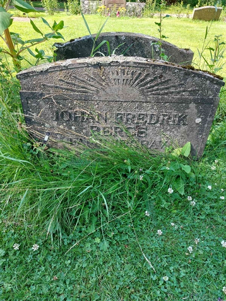 Grave number: 1 C 121