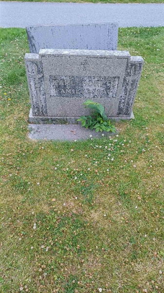 Grave number: F 04    96, 97