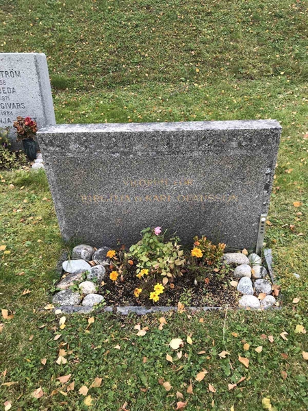 Grave number: ÅR A   387, 388