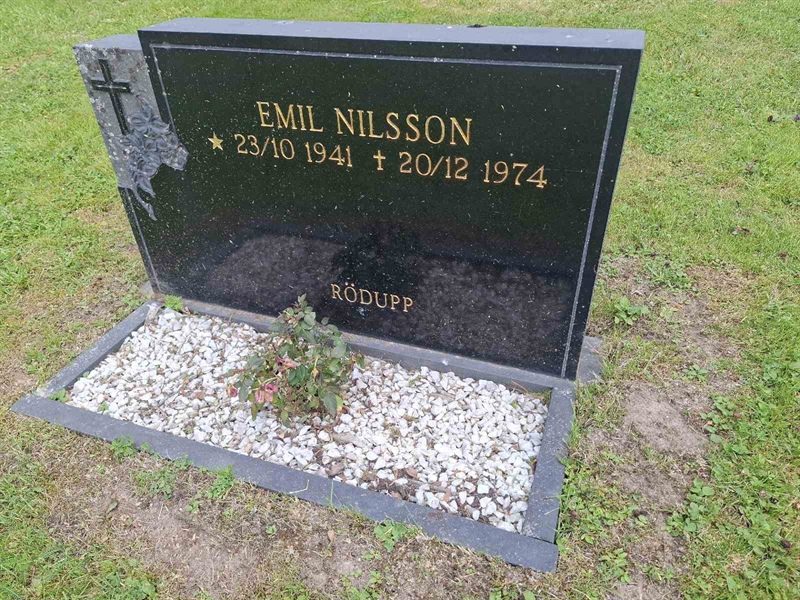 Grave number: 001 2   999