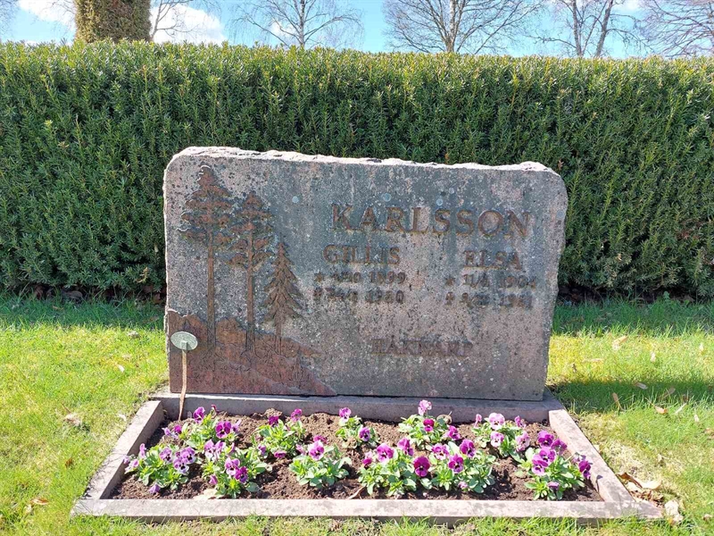 Grave number: HV 24   33, 34
