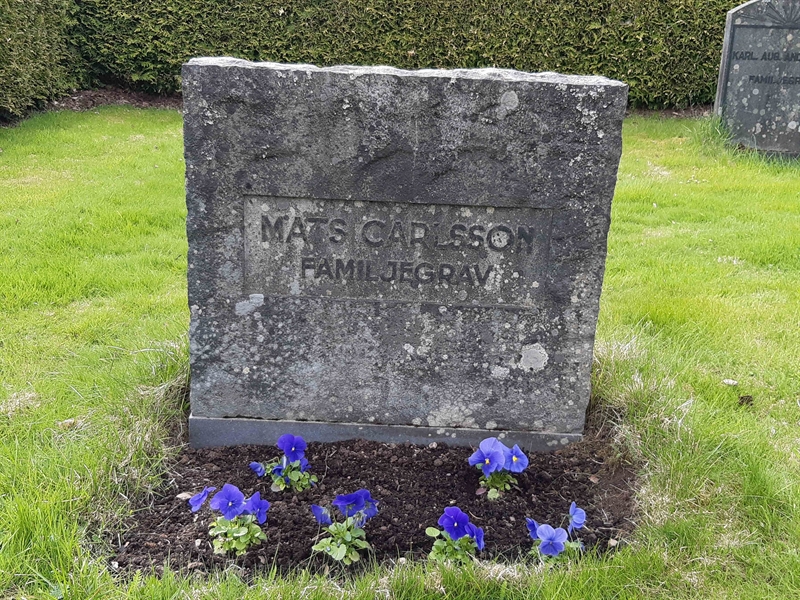 Grave number: KA 05    18