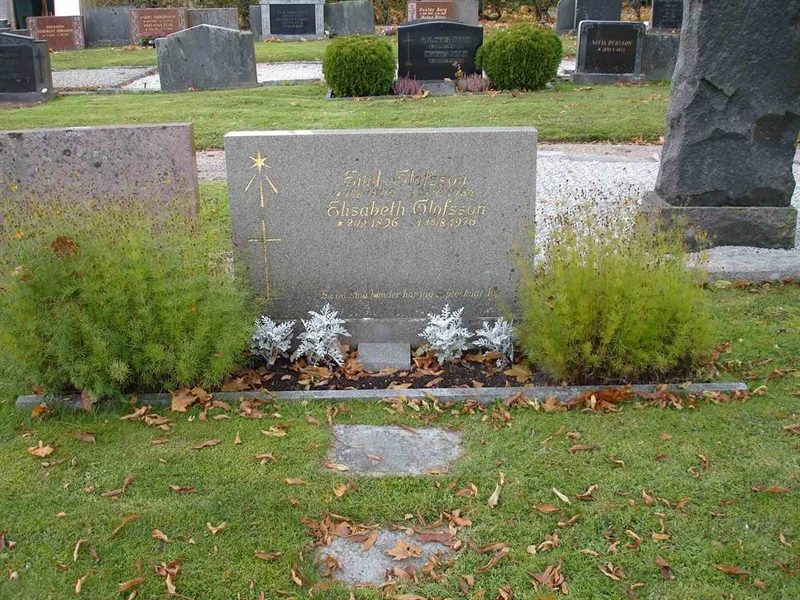 Grave number: FN O    24, 25