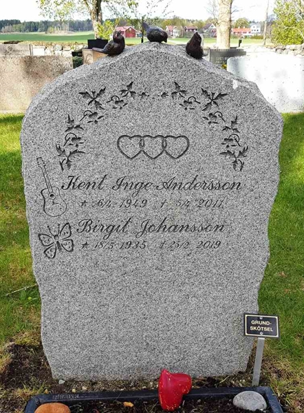 Grave number: T TUE   329-332