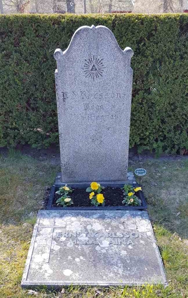 Grave number: T TNK   225-226