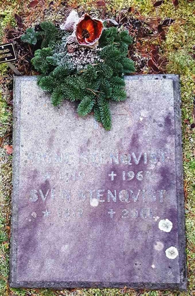 Grave number: H HB   103-104