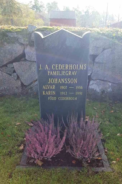 Grave number: T TNK   106-107
