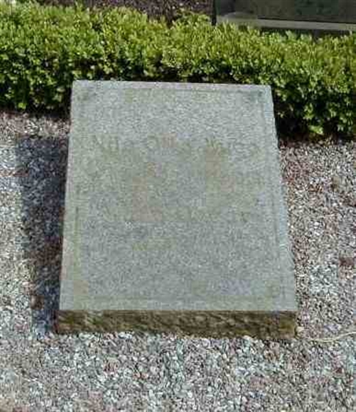 Grave number: BK B   108, 109