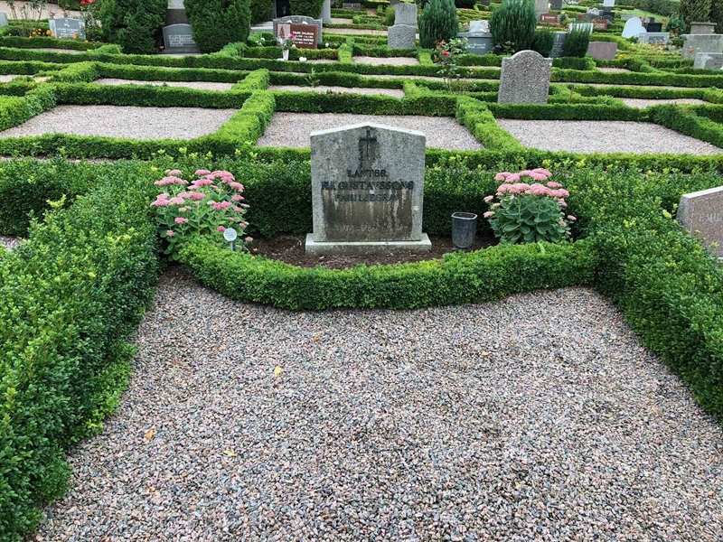 Grave number: Kå 16    11, 12