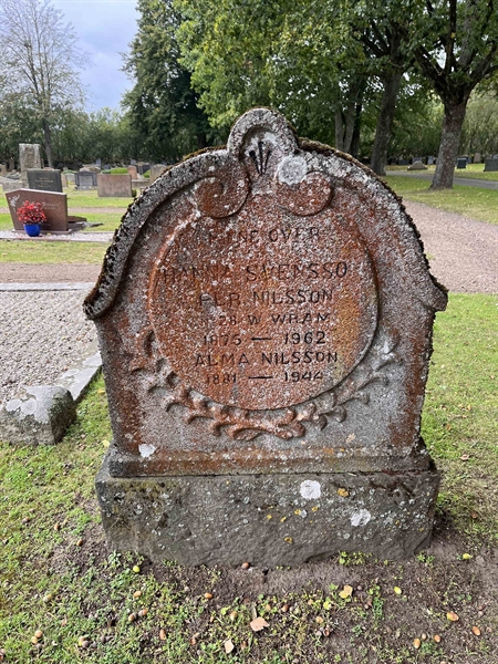 Grave number: VV 5   387, 388, 389