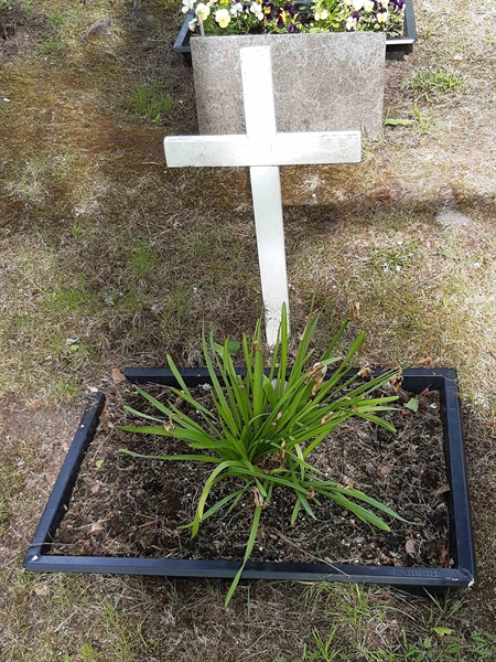 Grave number: KA 14    15