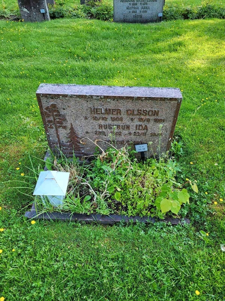 Grave number: kö 01 08   105-106