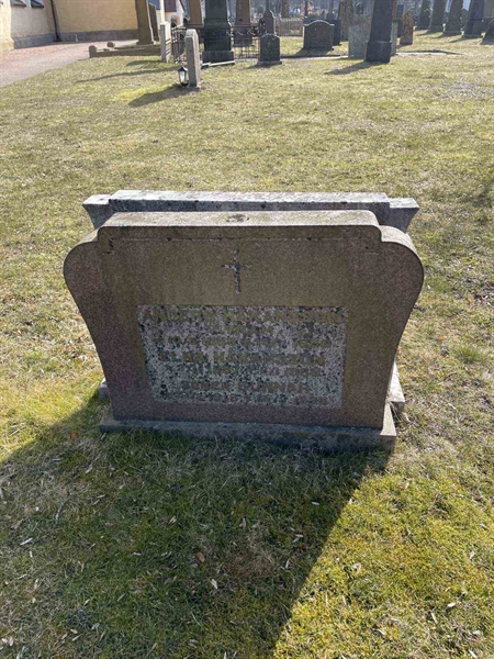 Grave number: VV D    18B