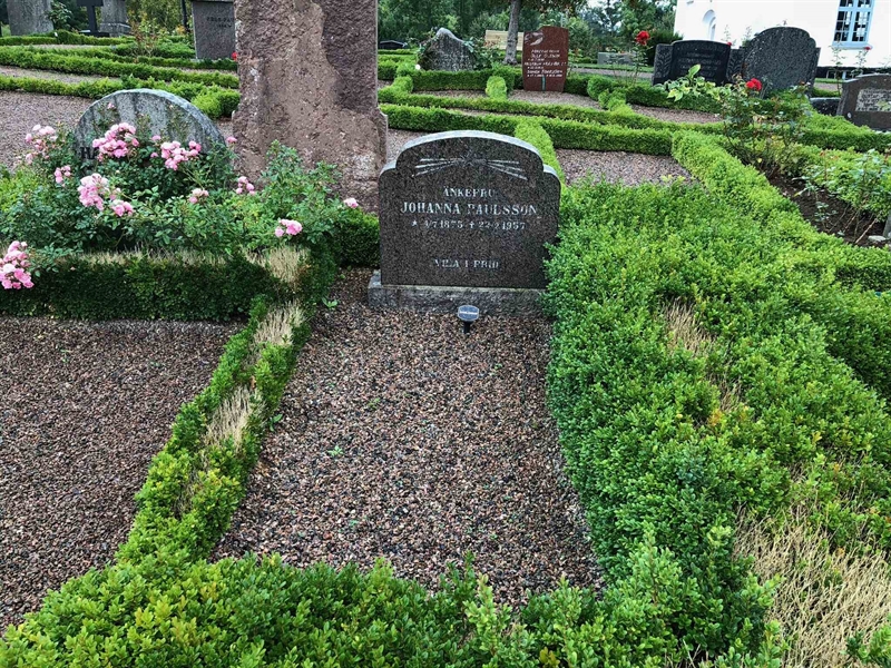 Grave number: Kå 42    45