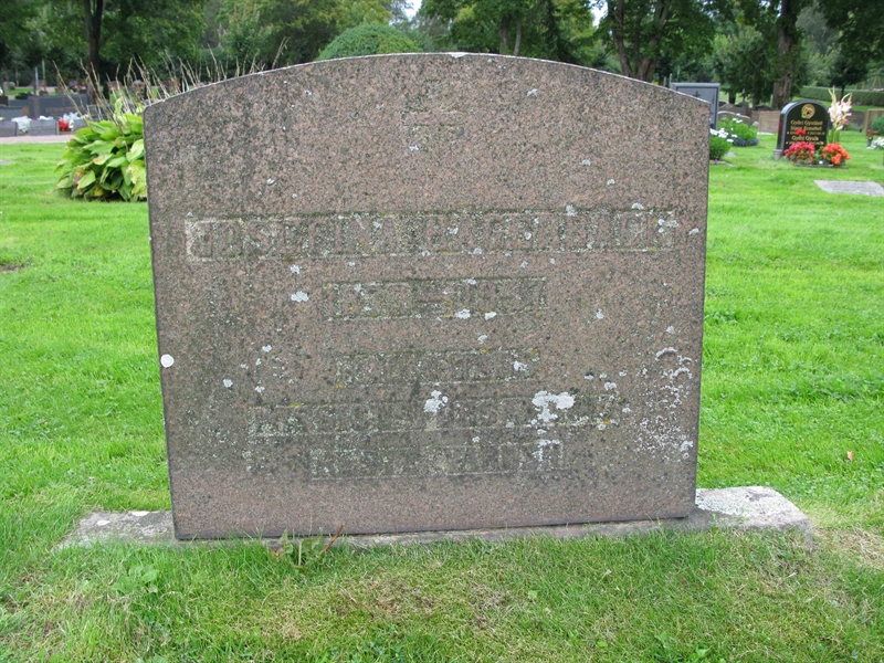 Grave number: SN E    70