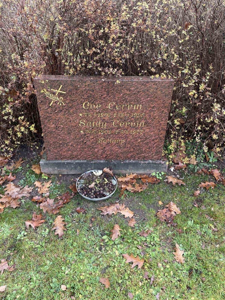 Grave number: VV 3   167, 168