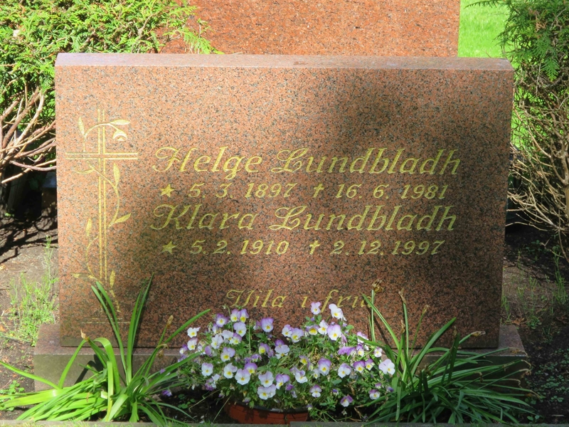 Grave number: HÖB 71   151