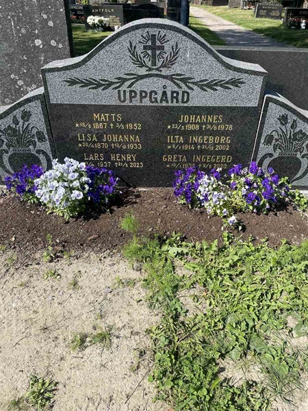 Grave number: N 5 2   300