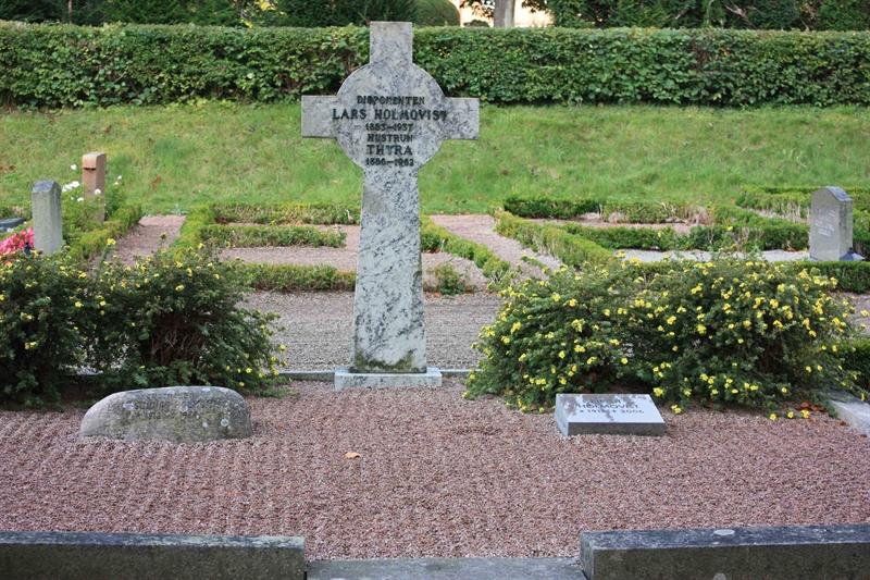 Grave number: Ö VSN    35, 36, 37