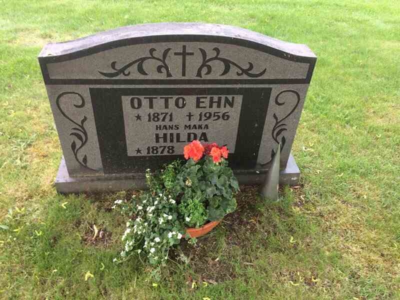 Grave number: BG 10   43, 44