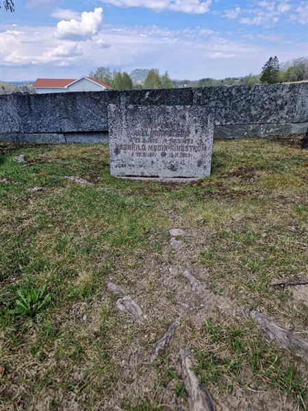 Grave number: 501 05 570-572