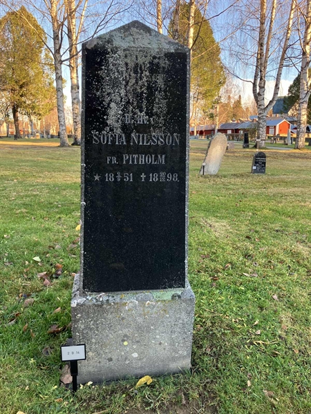 Hautatunnus: 2 B    14