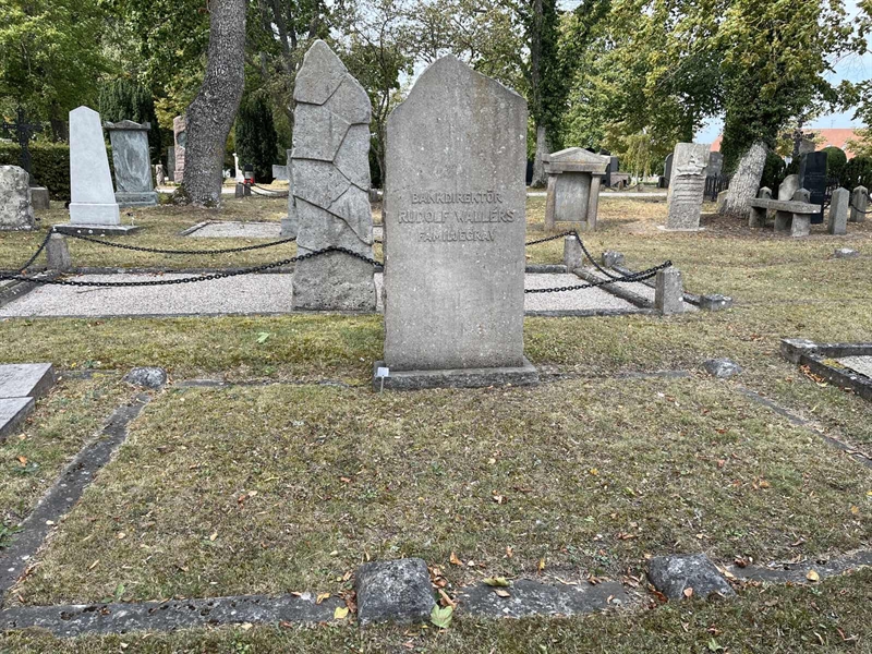 Grave number: Ö 13     7.A-D